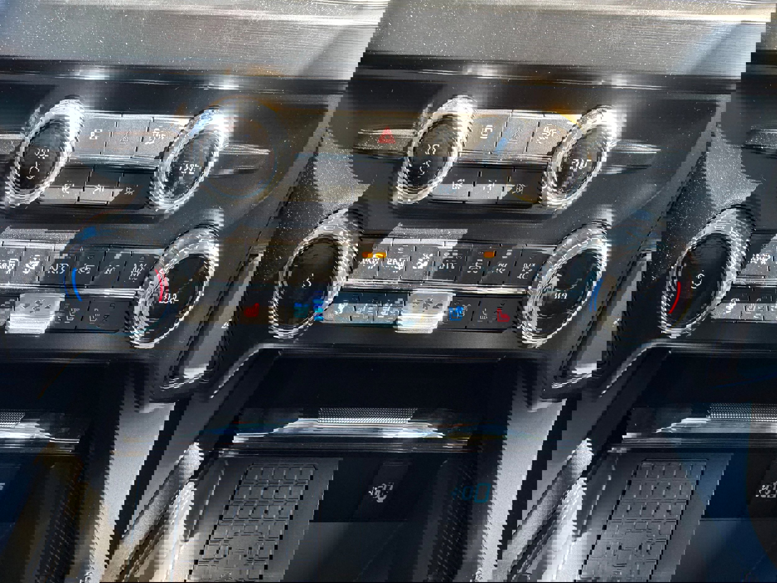 New 2026 Ford F350 Lariat w/ Tremor Off-Road Package image 20