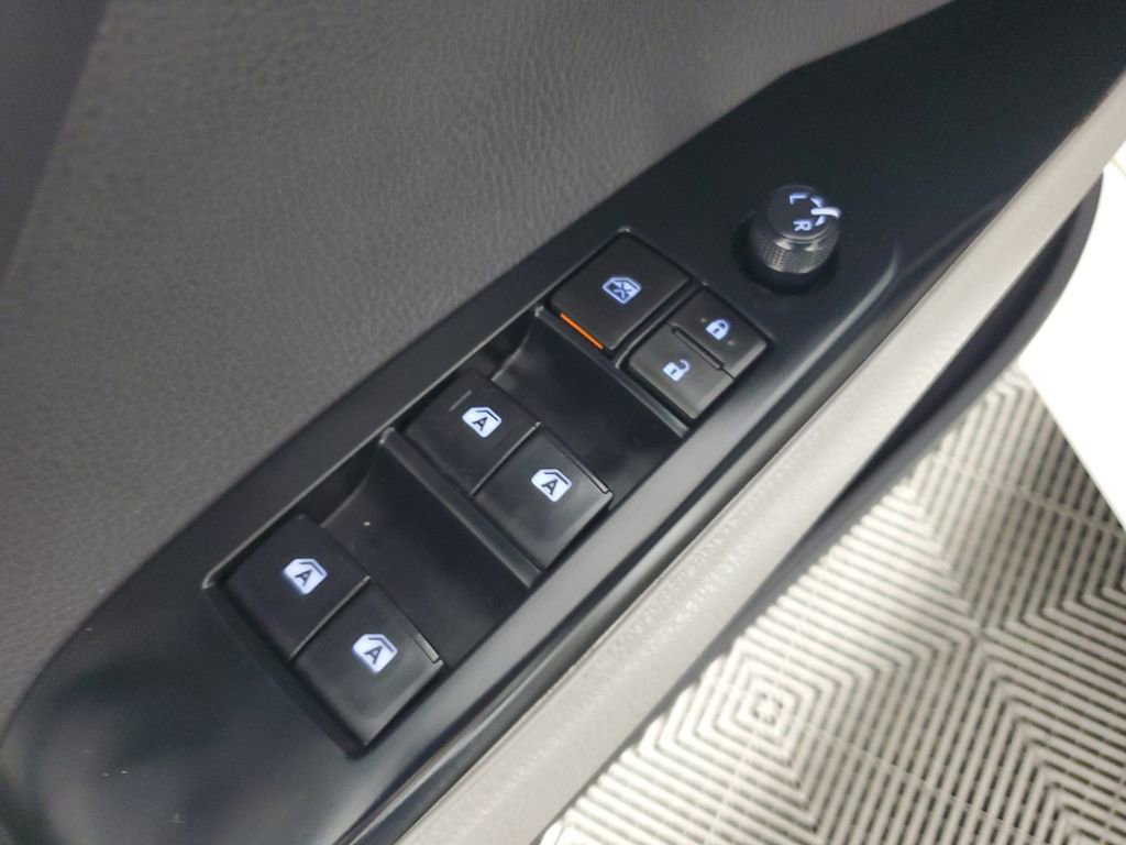 Used 2020 Toyota Camry LE FWD image 27