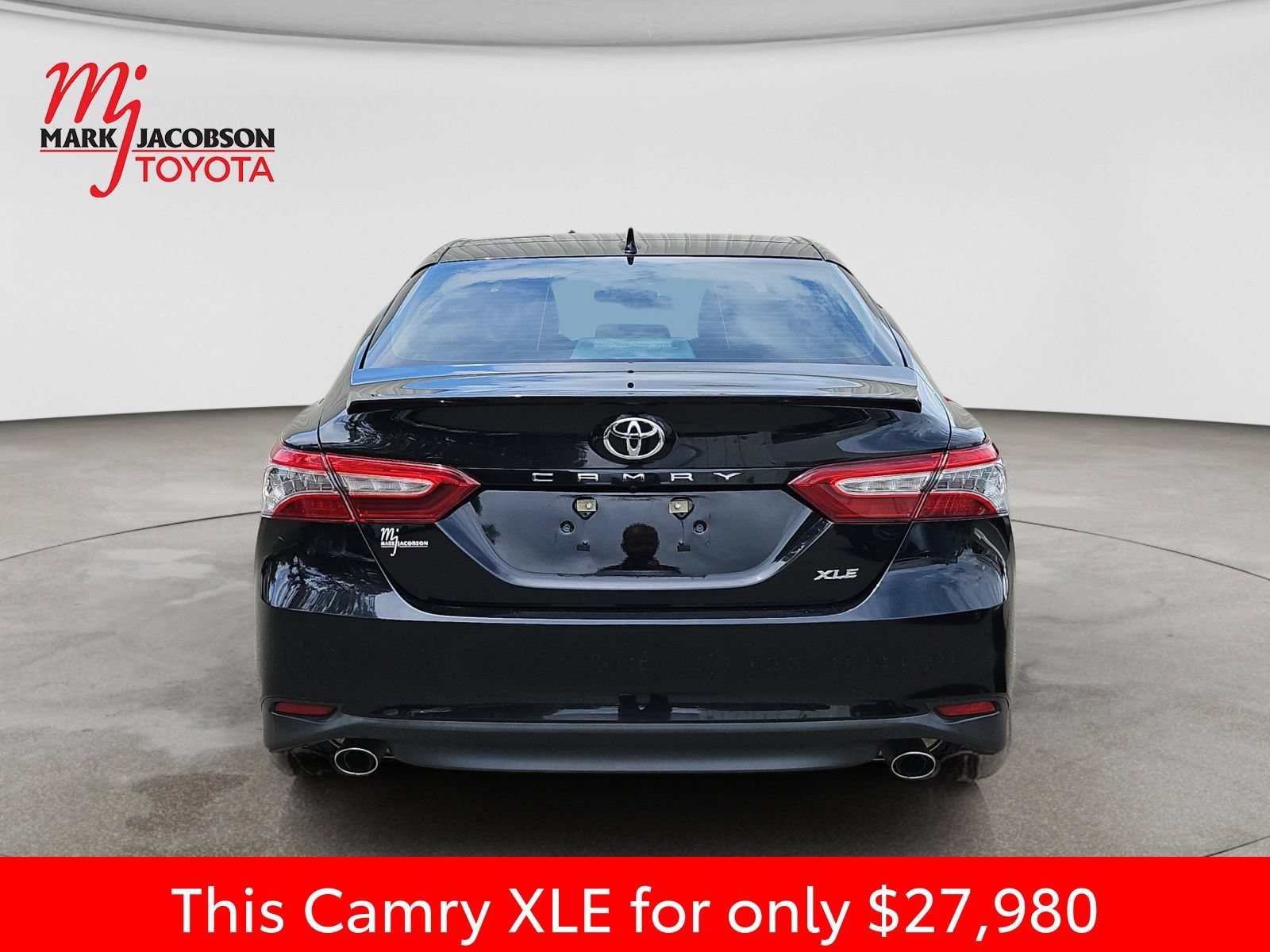Used 2020 Toyota Camry XLE FWD image 11