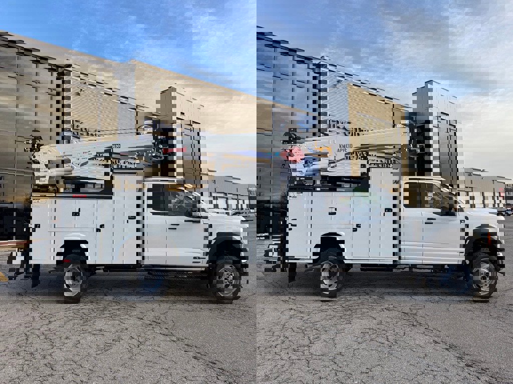 New 2026 Ford F550 4x4 Supercab Super Duty image 12