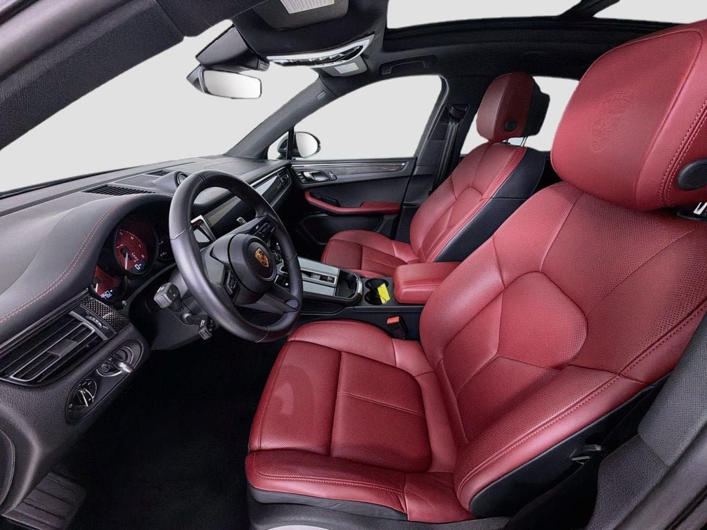 Certified 2026 Porsche Macan S AWD/4WD image 4