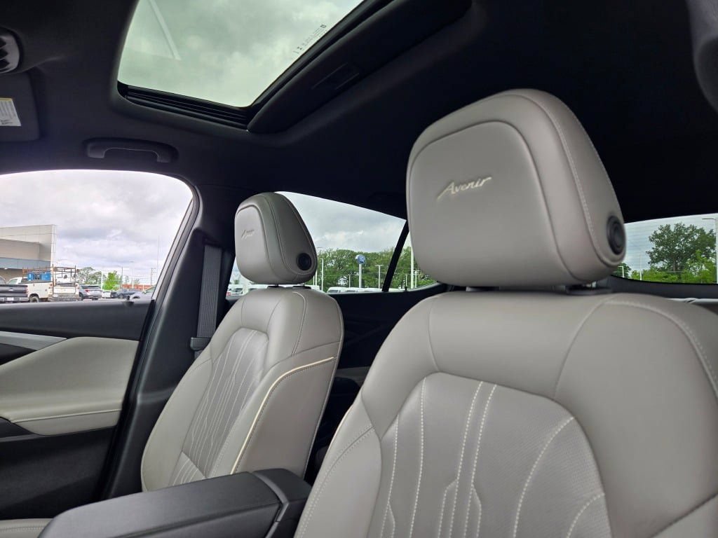 Used 2024 Buick Envista Avenir FWD image 24