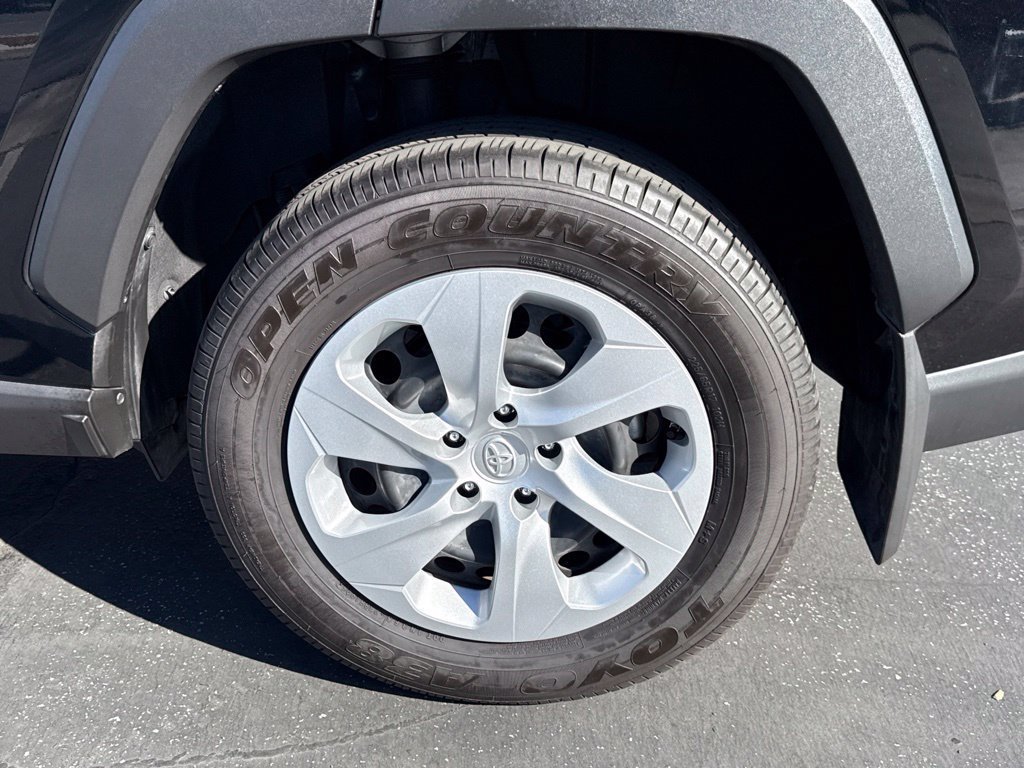 Certified 2025 Toyota RAV4 LE FWD image 19