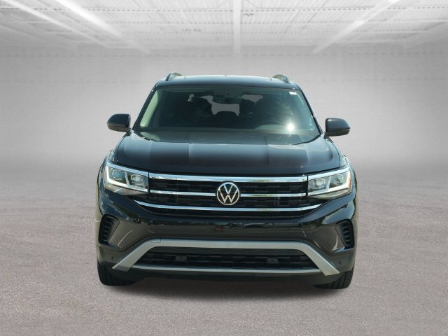 Used 2023 Volkswagen Atlas SE w/ Panoramic Sunroof Package FWD image 2