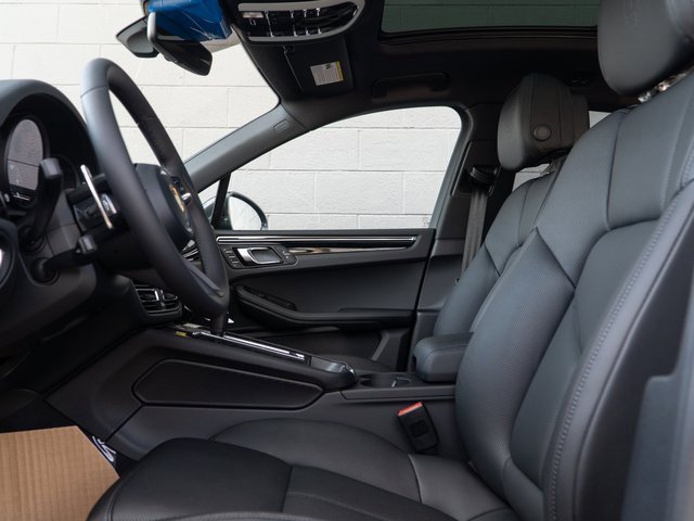 New 2026 Porsche Macan image 17