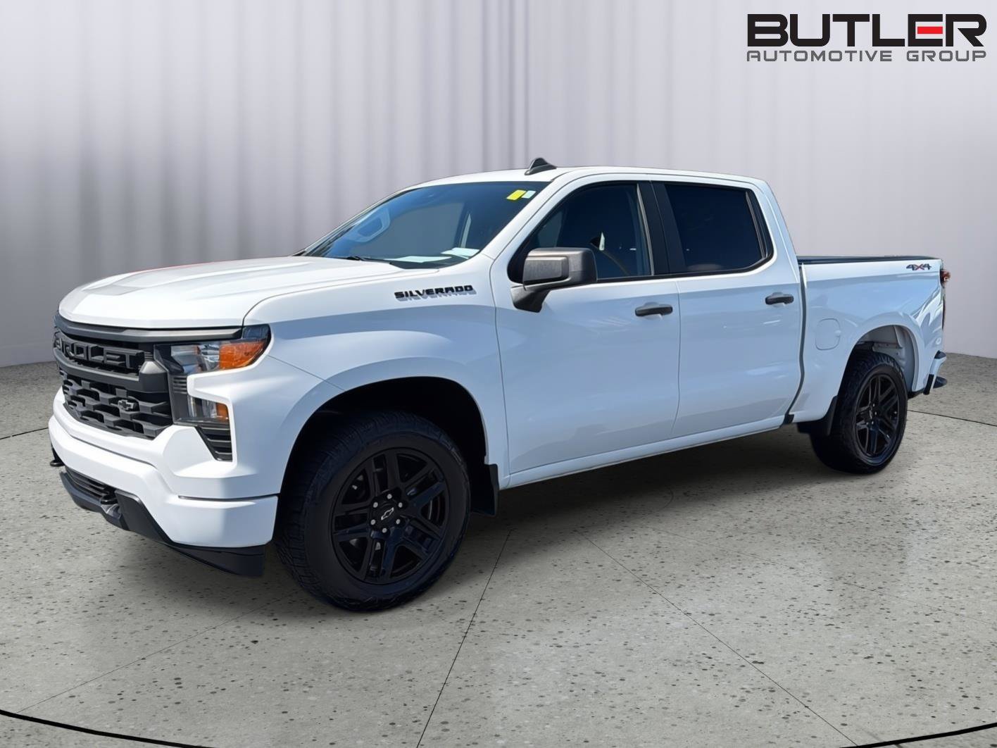 Used 2024 Chevrolet Silverado 1500 Custom w/ Turbomax Blackout Package AWD/4WD image 2