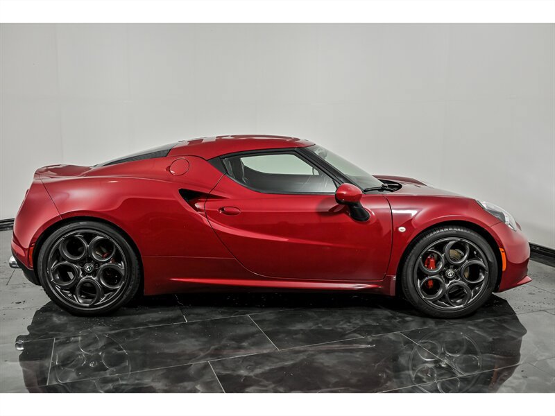 Used 2015 Alfa Romeo 4C Coupe w/ Leather Interior Group RWD image 10