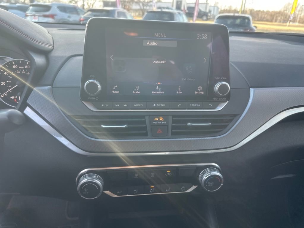 Used 2024 Nissan Altima 2.5 SR image 8