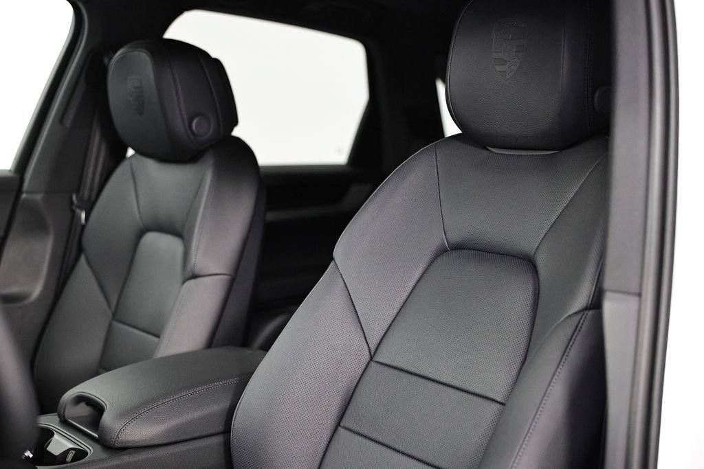 New 2026 Porsche Cayenne S AWD/4WD image 24