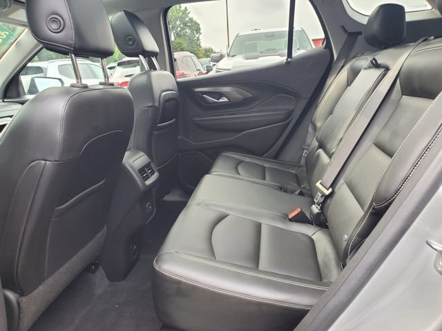 Used 2022 GMC Terrain SLT w/ Infotainment Package II AWD/4WD image 14