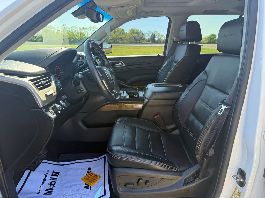 Used 2016 GMC Yukon Denali w/ Open Road Package image 32