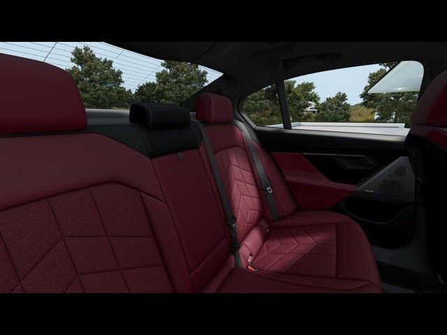 Used 2025 BMW 530i xDrive image 13