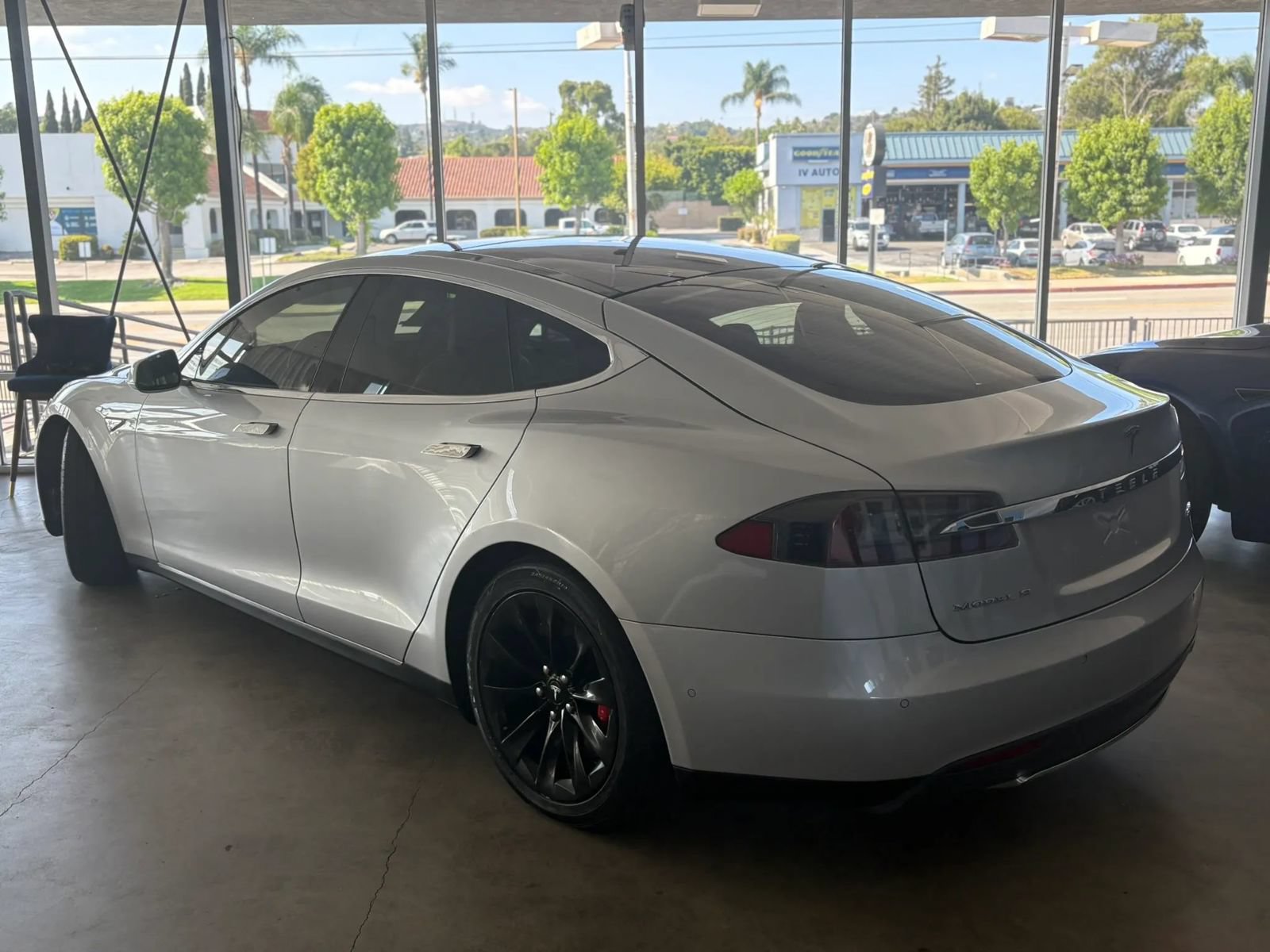 Used 2015 Tesla Model S P85D AWD/4WD image 16