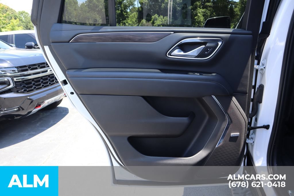 Used 2022 Chevrolet Tahoe Z71 w/ Z71 Off-Road Package AWD/4WD image 20