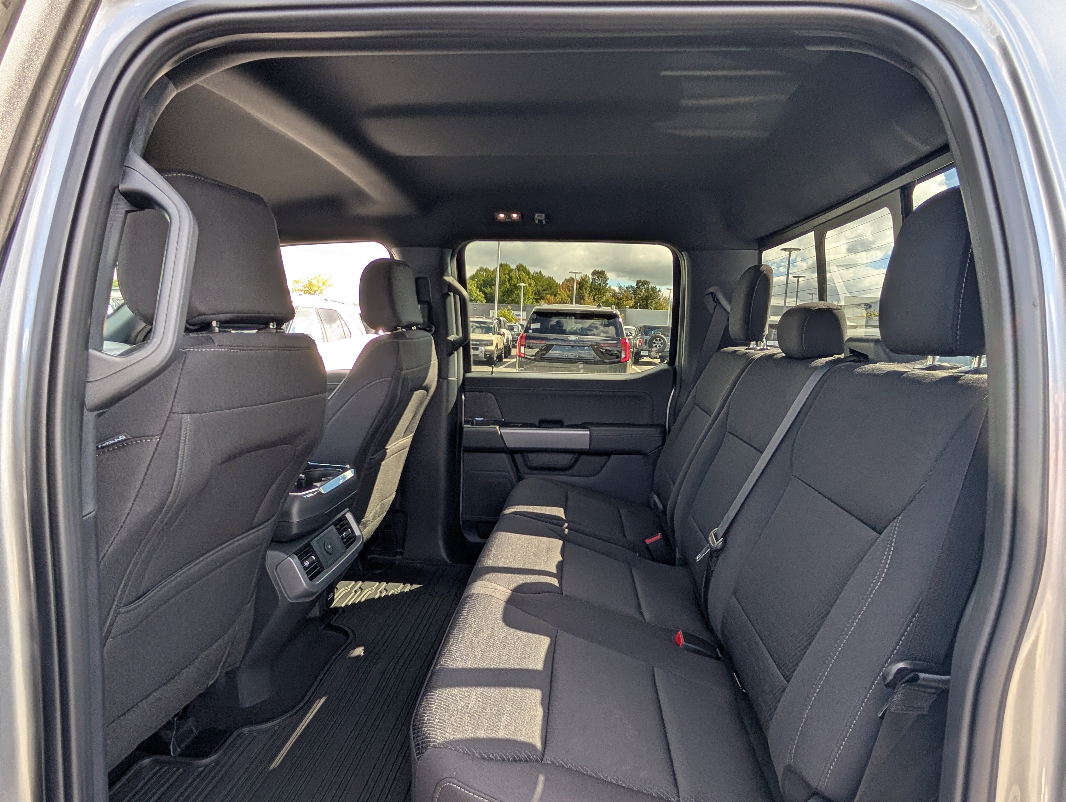 New 2025 Ford F150 XLT w/ Equipment Group 302A MID image 10