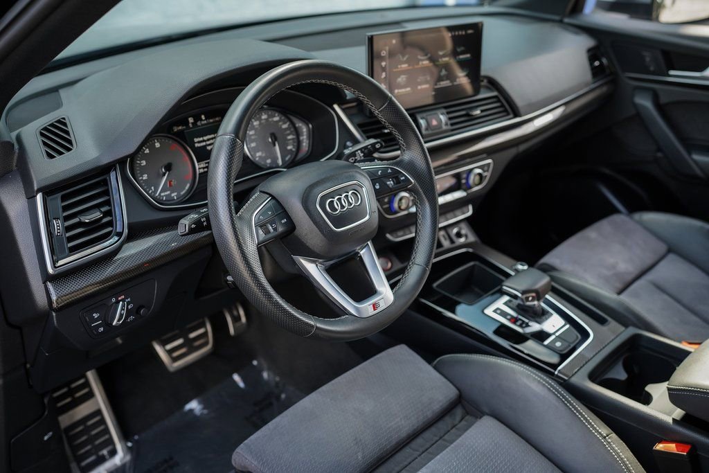 Used 2023 Audi SQ5 Premium w/ Convenience Package image 19