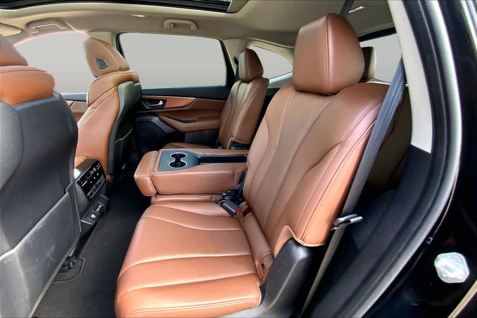 Used 2023 Acura MDX w/ Technology Package FWD image 20