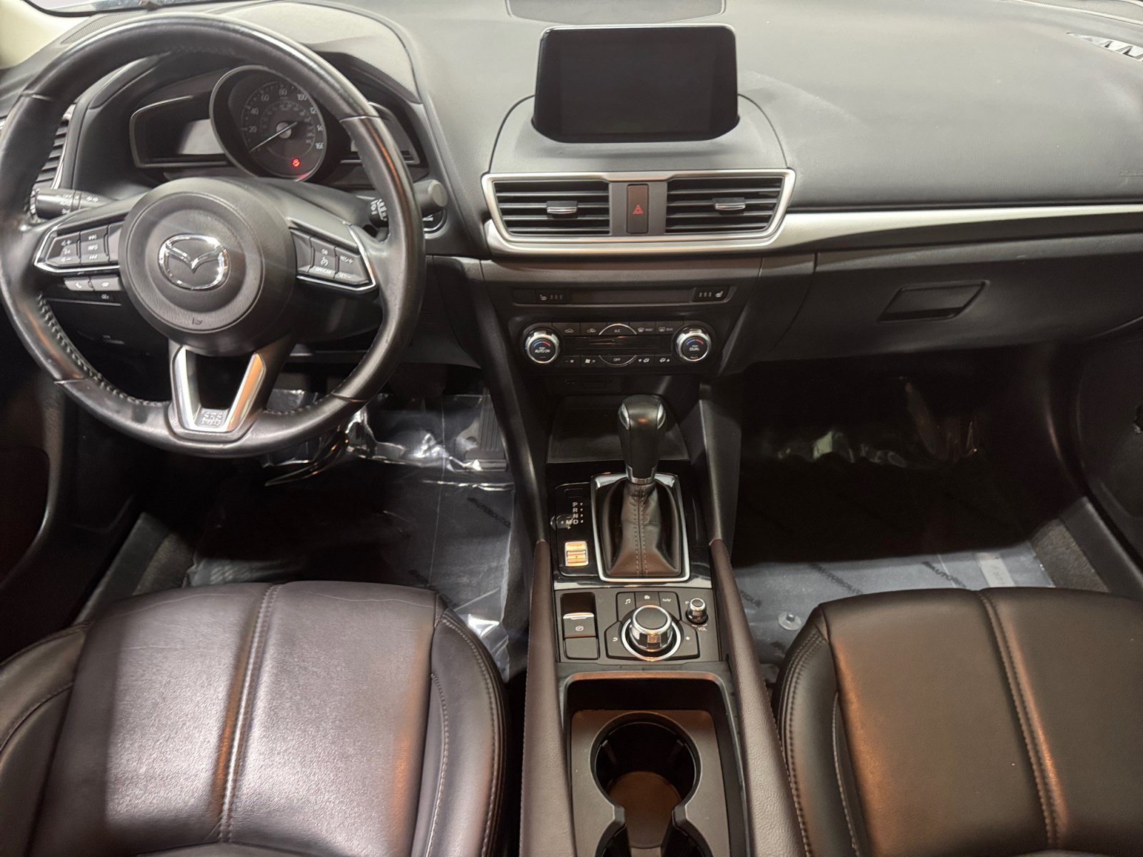 Used 2018 MAZDA MAZDA3 Touring FWD image 9