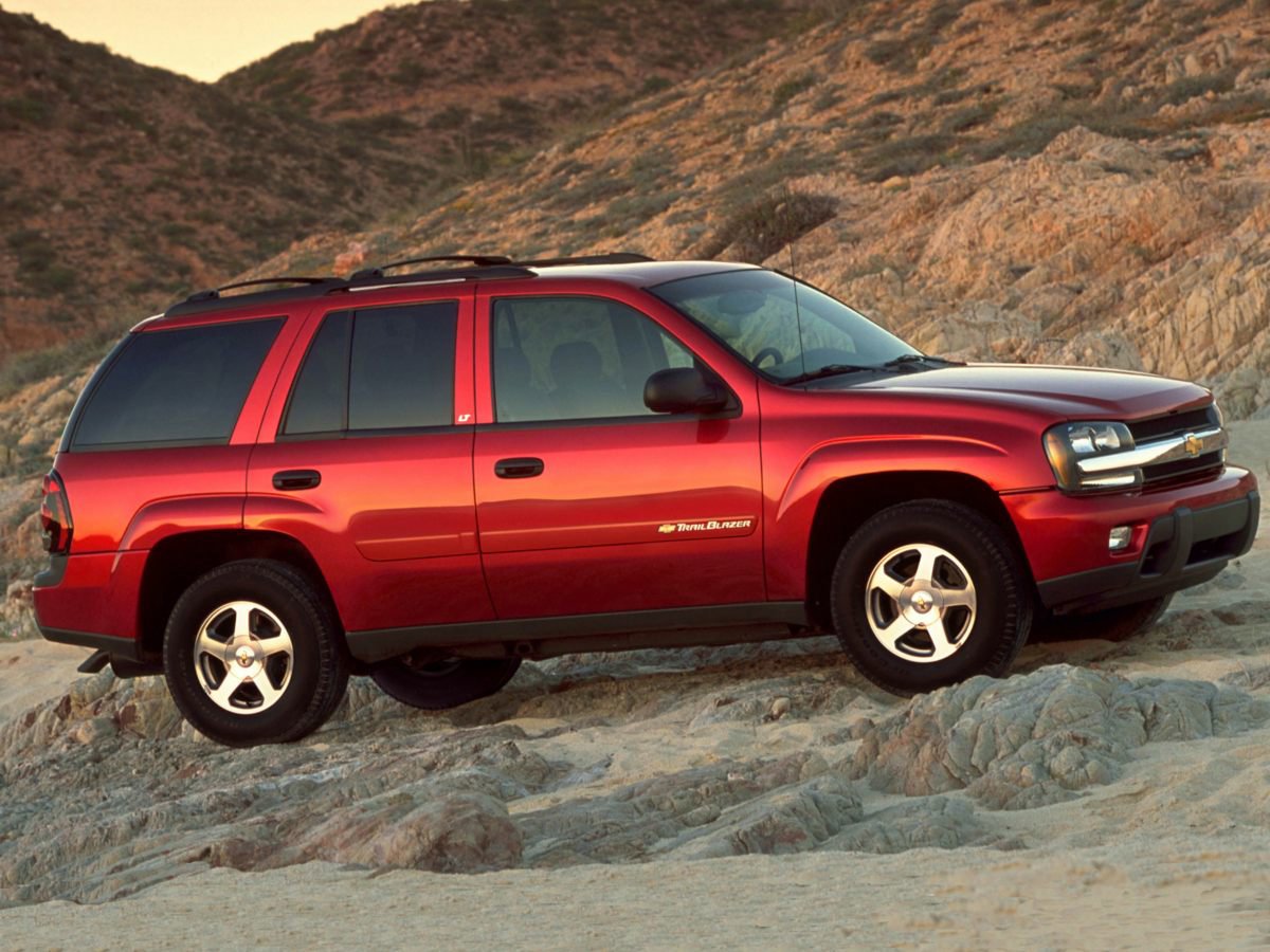 Used 2004 Chevrolet TrailBlazer LS w/ LS Preferred Equipment Group