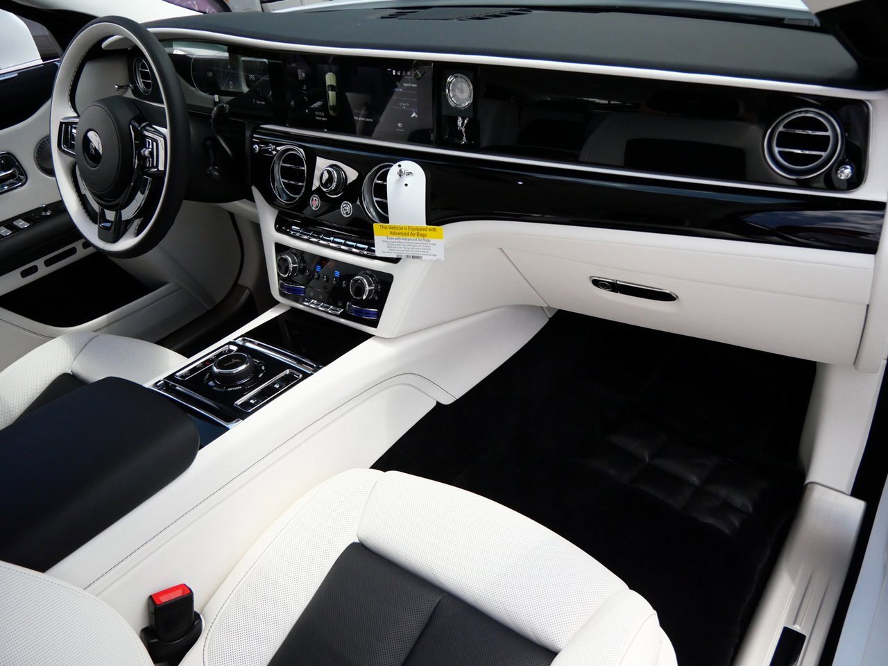 New 2025 Rolls-Royce Ghost image 16