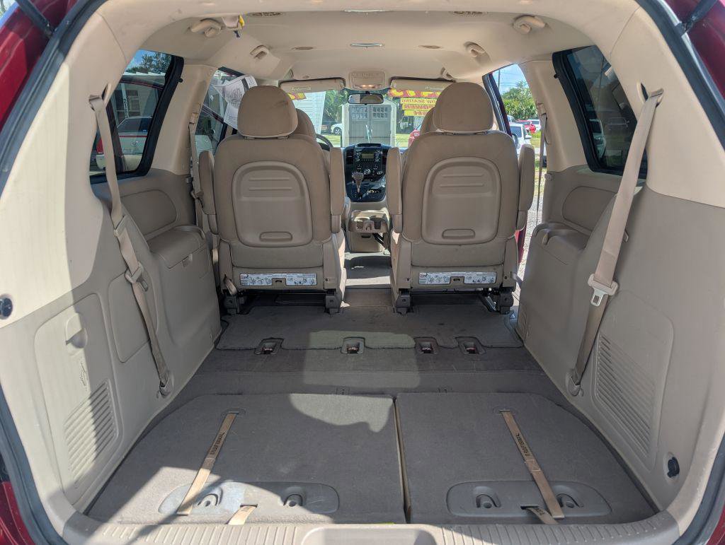 Used 2012 Kia Sedona LX image 12