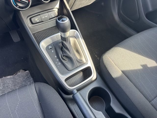 Used 2025 Hyundai Venue SE image 19