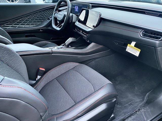 Used 2025 Dodge Charger R/T w/ Quick Order Package 25M R/T image 8