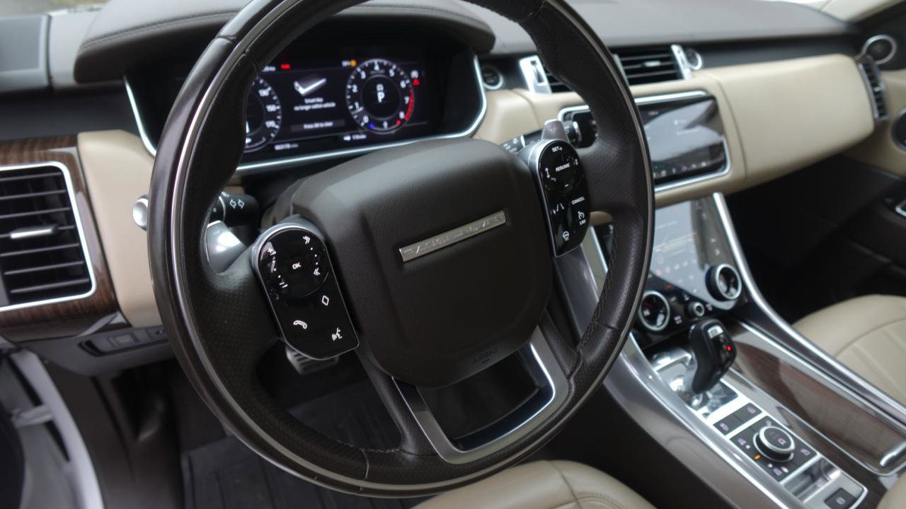 Used 2020 Land Rover Range Rover Sport HSE Dynamic image 15