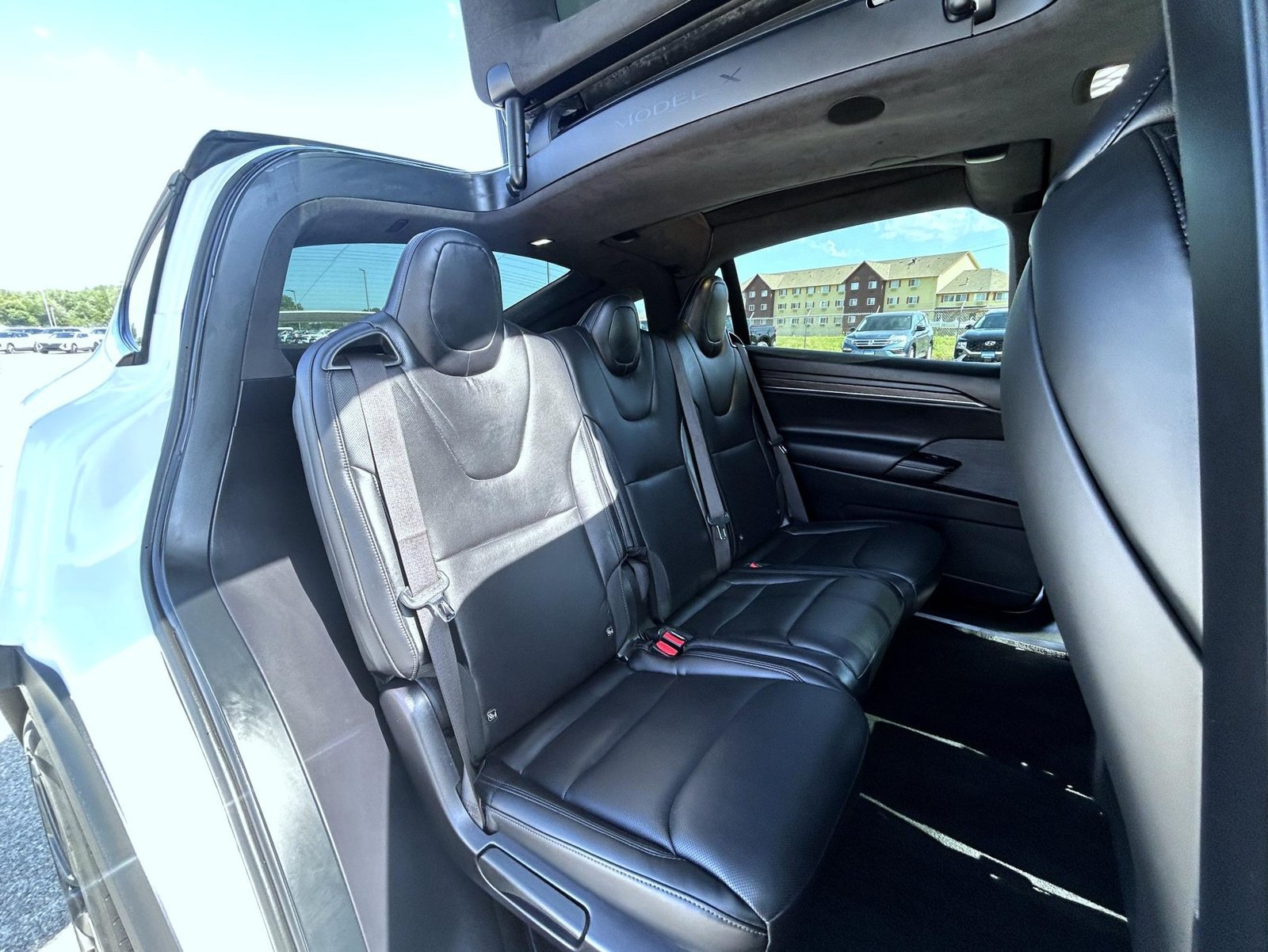 Used 2022 Tesla Model X AWD/4WD image 18