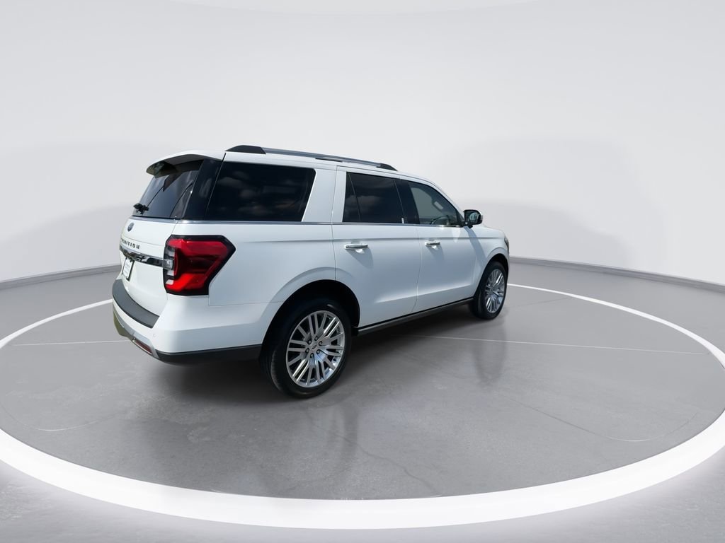 Used 2024 Ford Expedition Limited image 8