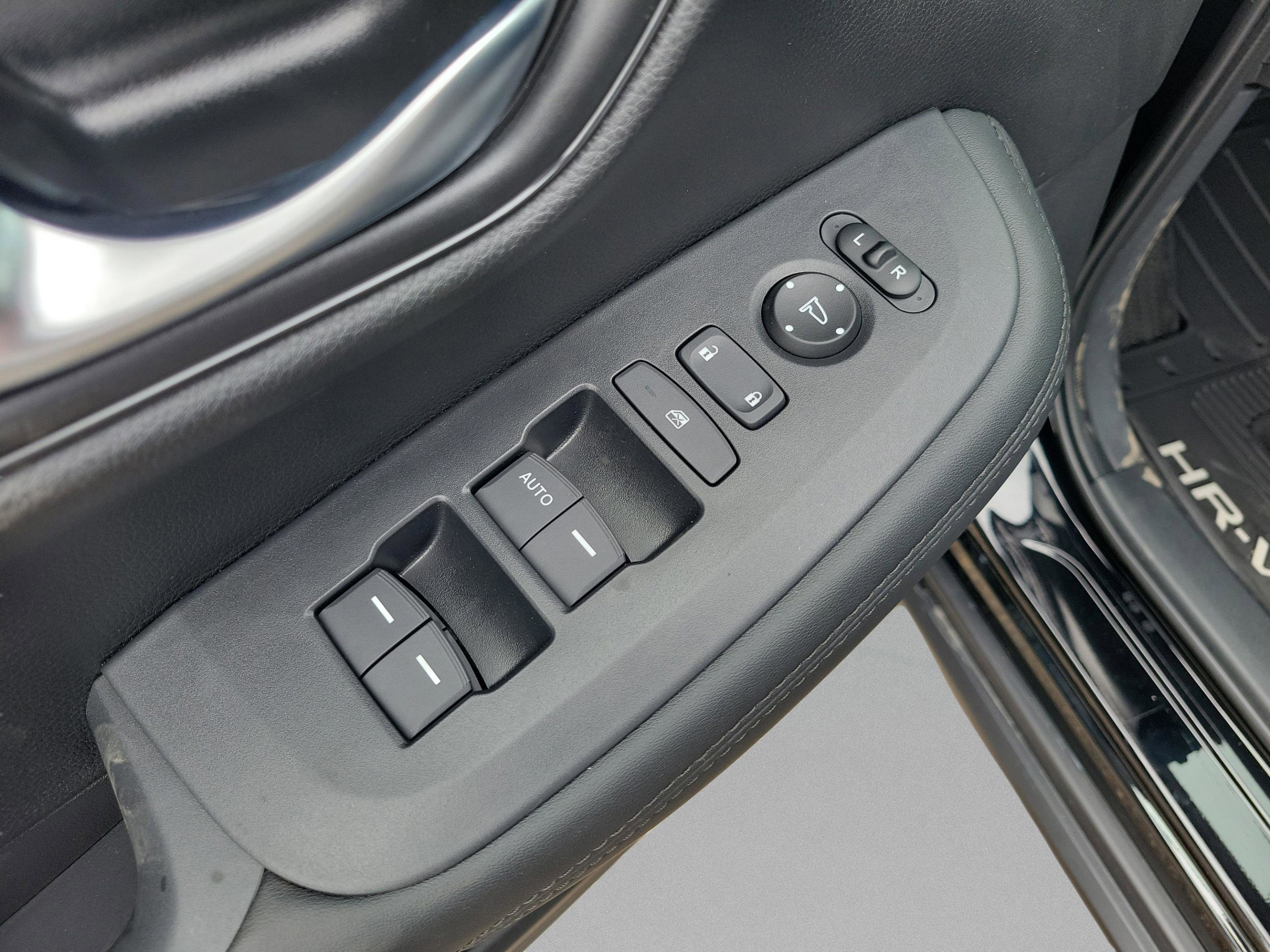 New 2026 Honda HR-V LX image 21