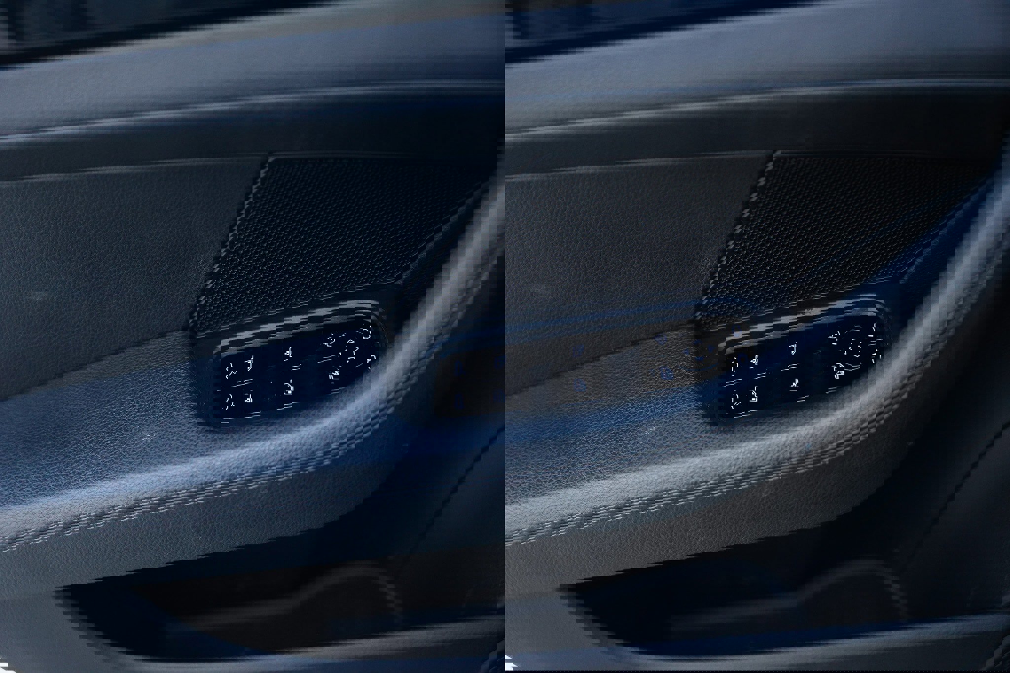 Used 2018 Porsche Panamera image 50