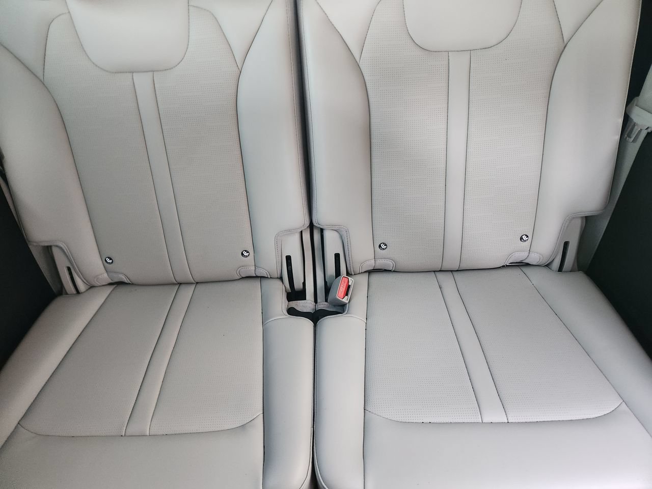 Used 2025 Kia Sorento S FWD image 29