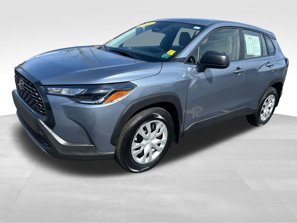 Certified 2025 Toyota Corolla Cross L FWD image 1