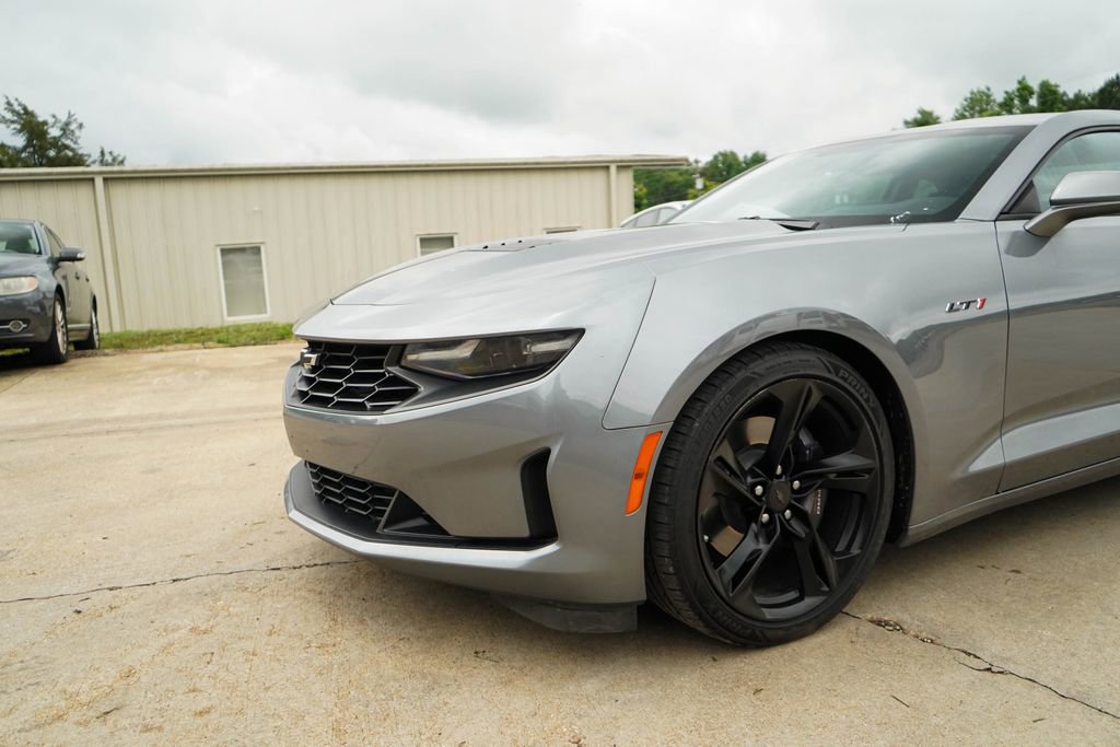 Used 2021 Chevrolet Camaro LT RWD image 16