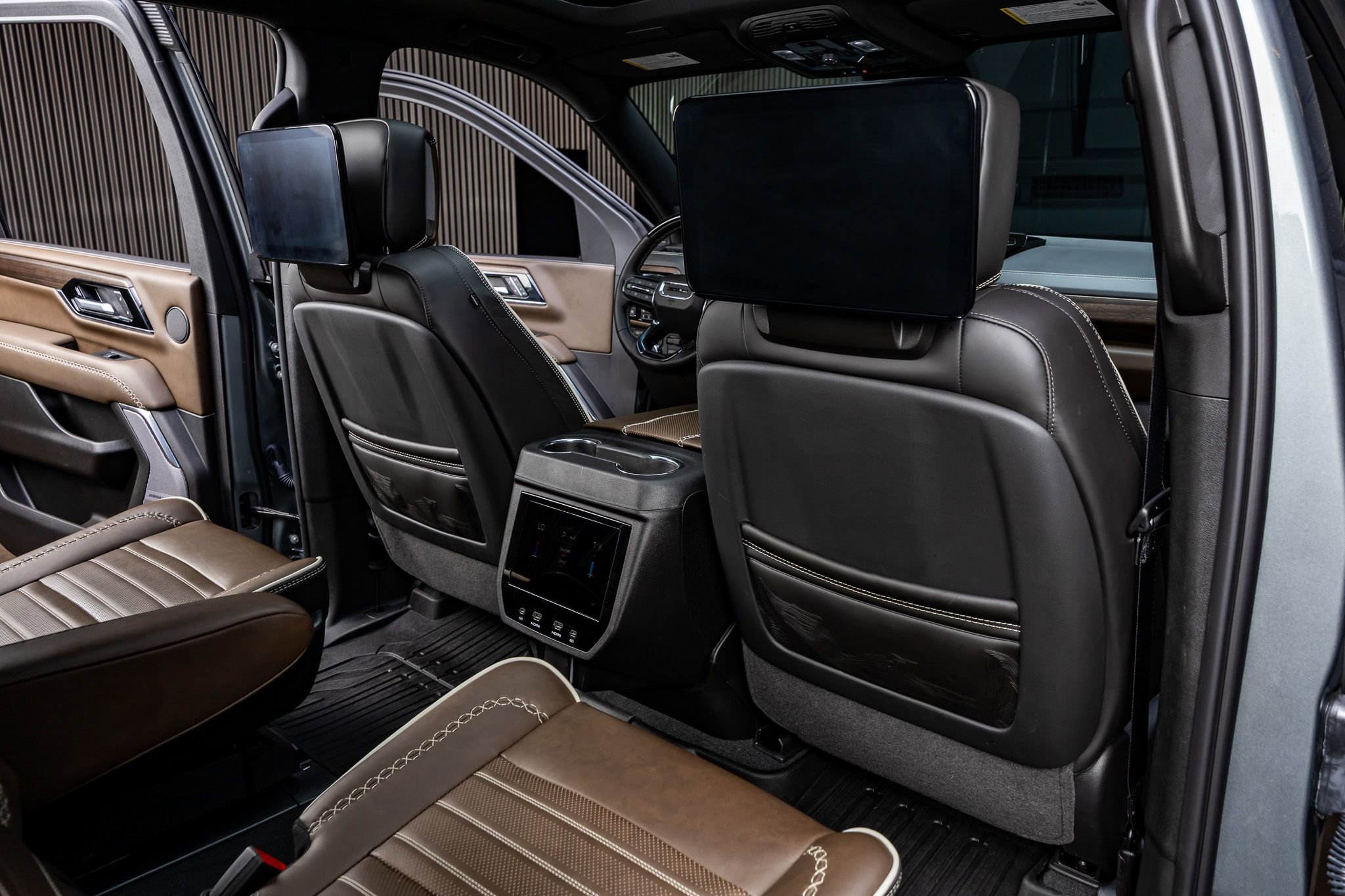 Used 2026 GMC Yukon XL Denali Ultimate image 32