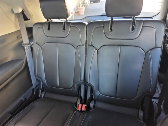 Used 2022 Jeep Grand Cherokee L Limited w/ Black Appearance Package image 14