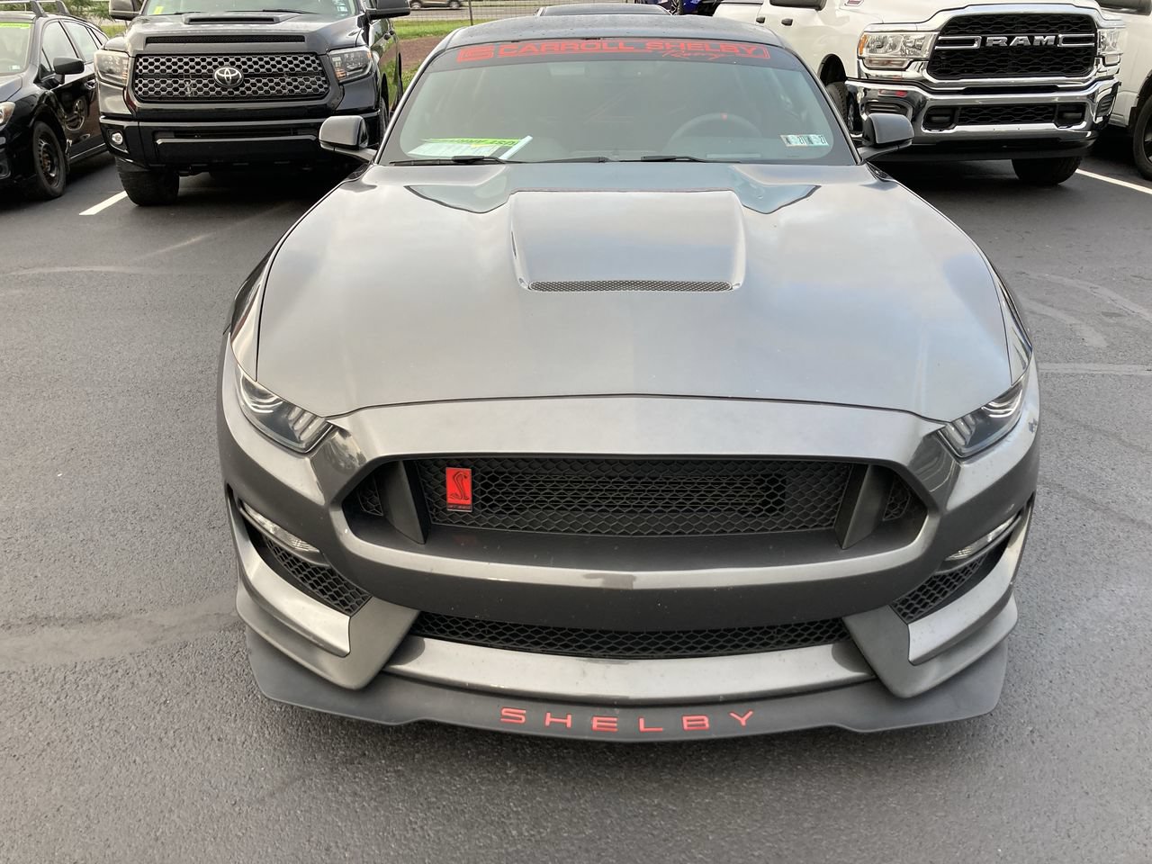 Used 2018 Ford Mustang Shelby GT350R w/ GT350R Equipment Group 920A RWD image 2