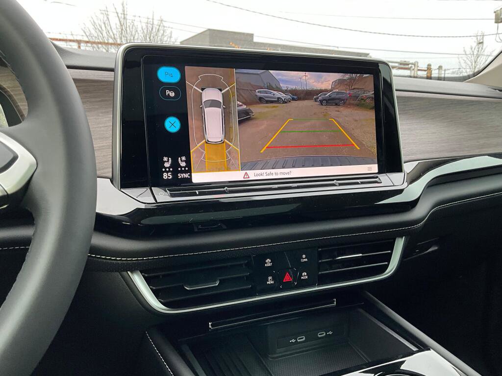 New 2026 Volkswagen Atlas SEL Premium R-Line image 18