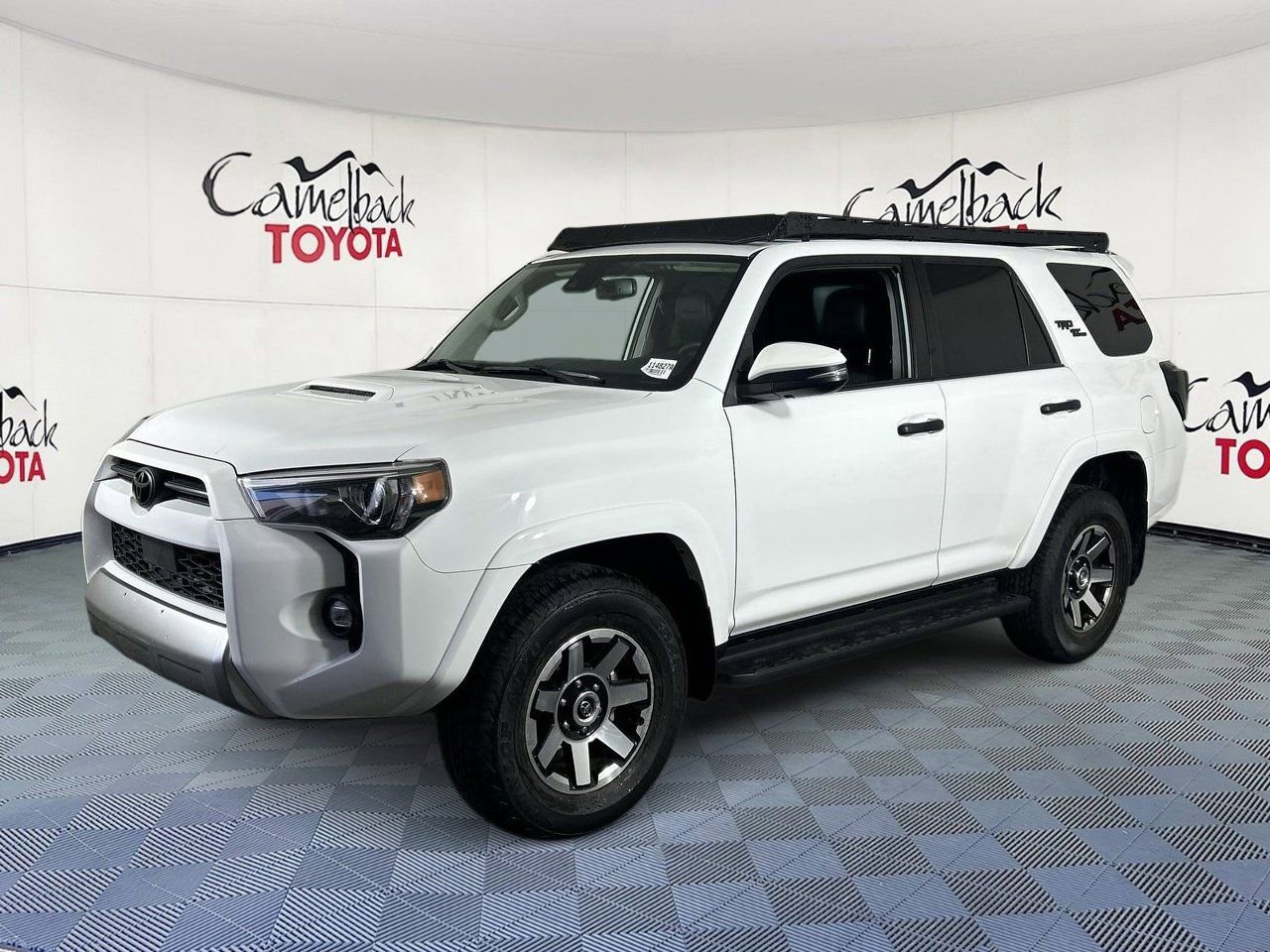 Used 2022 Toyota 4Runner TRD Off-Road Premium AWD/4WD image 2