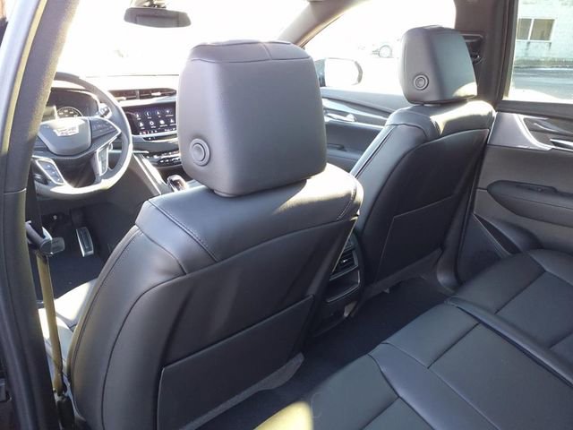 Certified 2025 Cadillac XT5 Sportv image 17