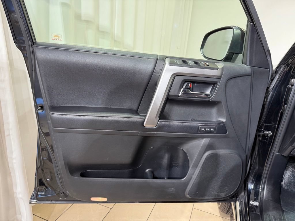 Certified 2019 Toyota 4Runner Limited AWD/4WD image 15