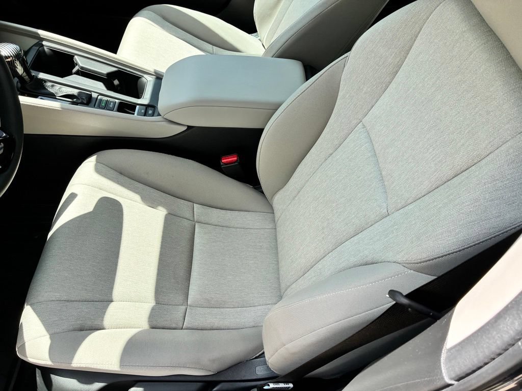 Used 2025 Honda Accord LX image 17