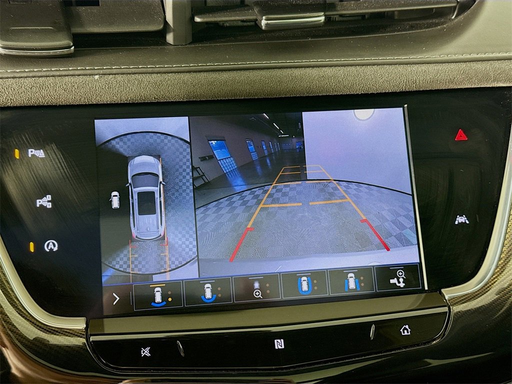 Used 2020 Cadillac XT6 Premium Luxury w/ Platinum Package image 15