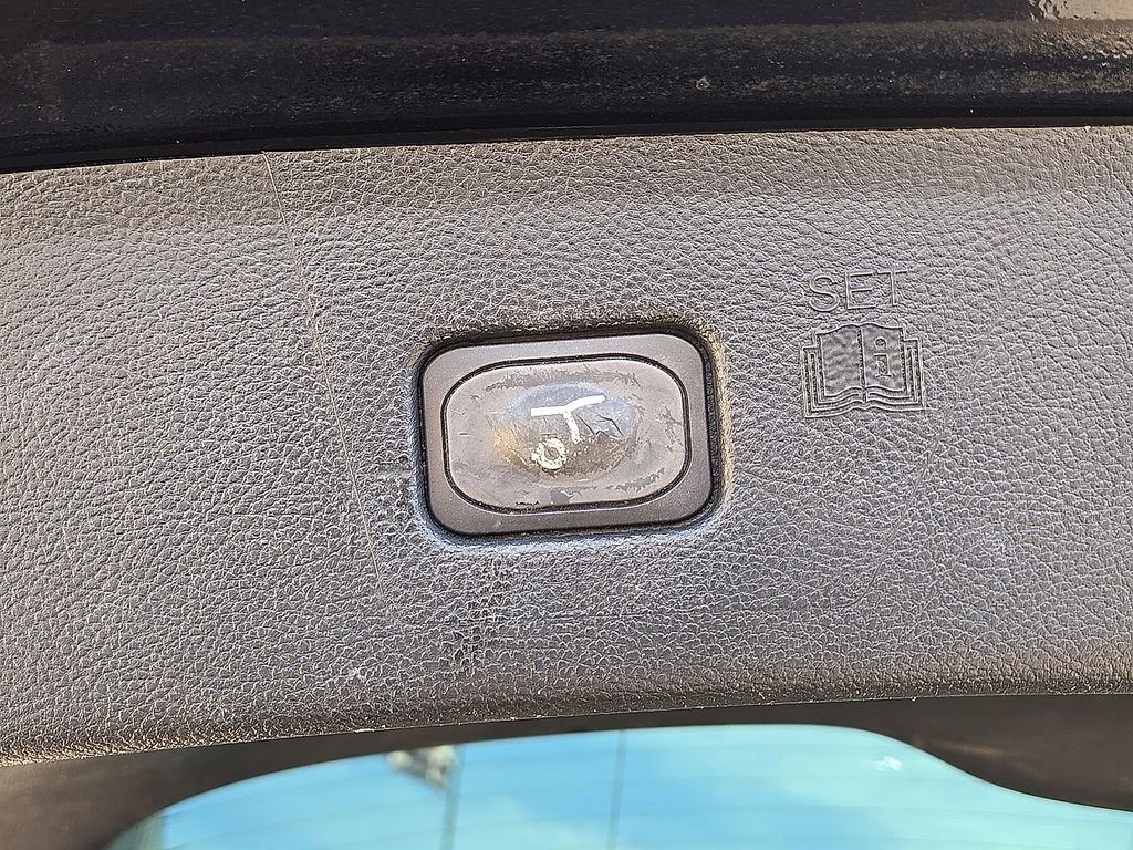 Used 2022 Ford Edge SEL w/ Convenience Package image 12