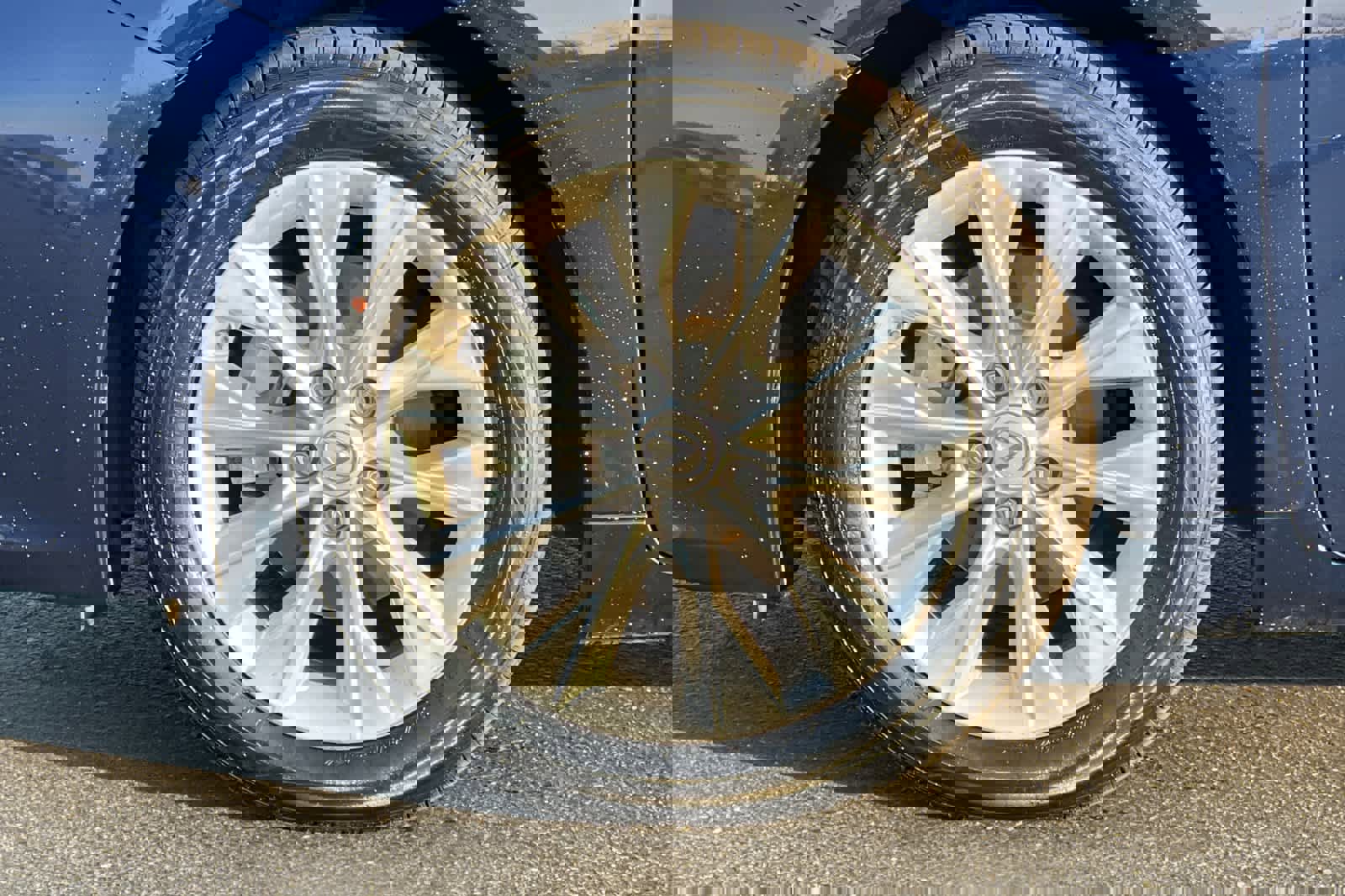 Used 2014 Lexus ES 300h image 27