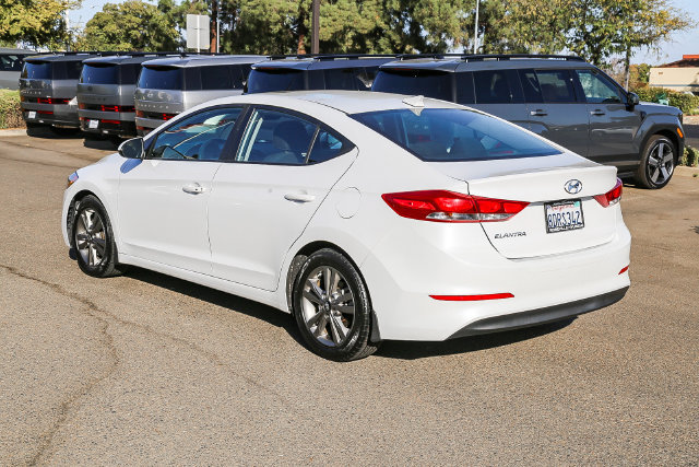 Used 2018 Hyundai Elantra Value Edition FWD image 2