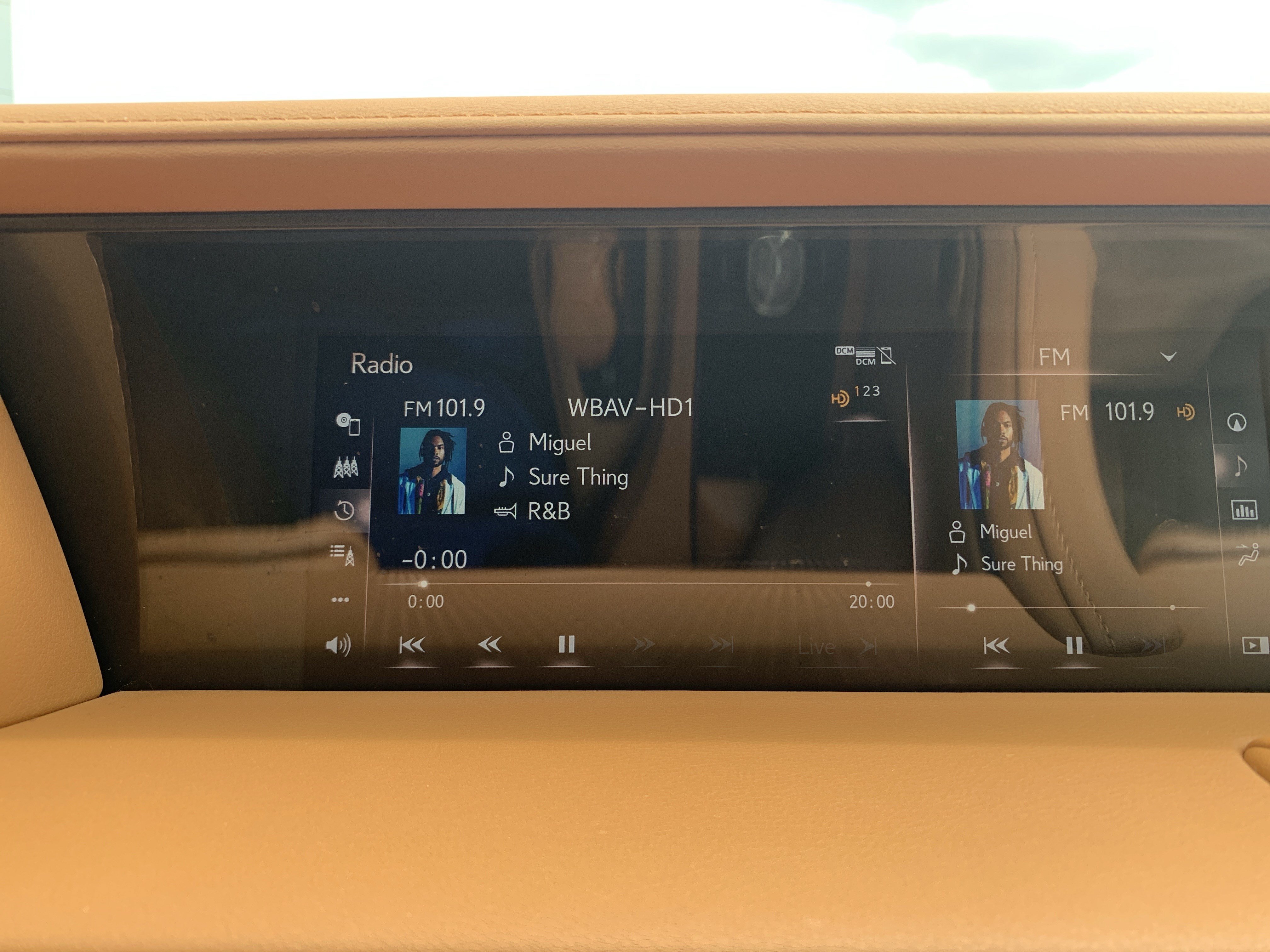 Certified 2021 Lexus LC 500 Coupe w/ Performance Package RWD image 23