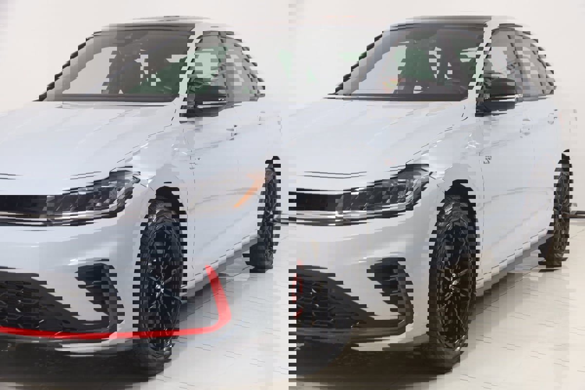 Used 2025 Volkswagen Jetta GLI Autobahn image 52