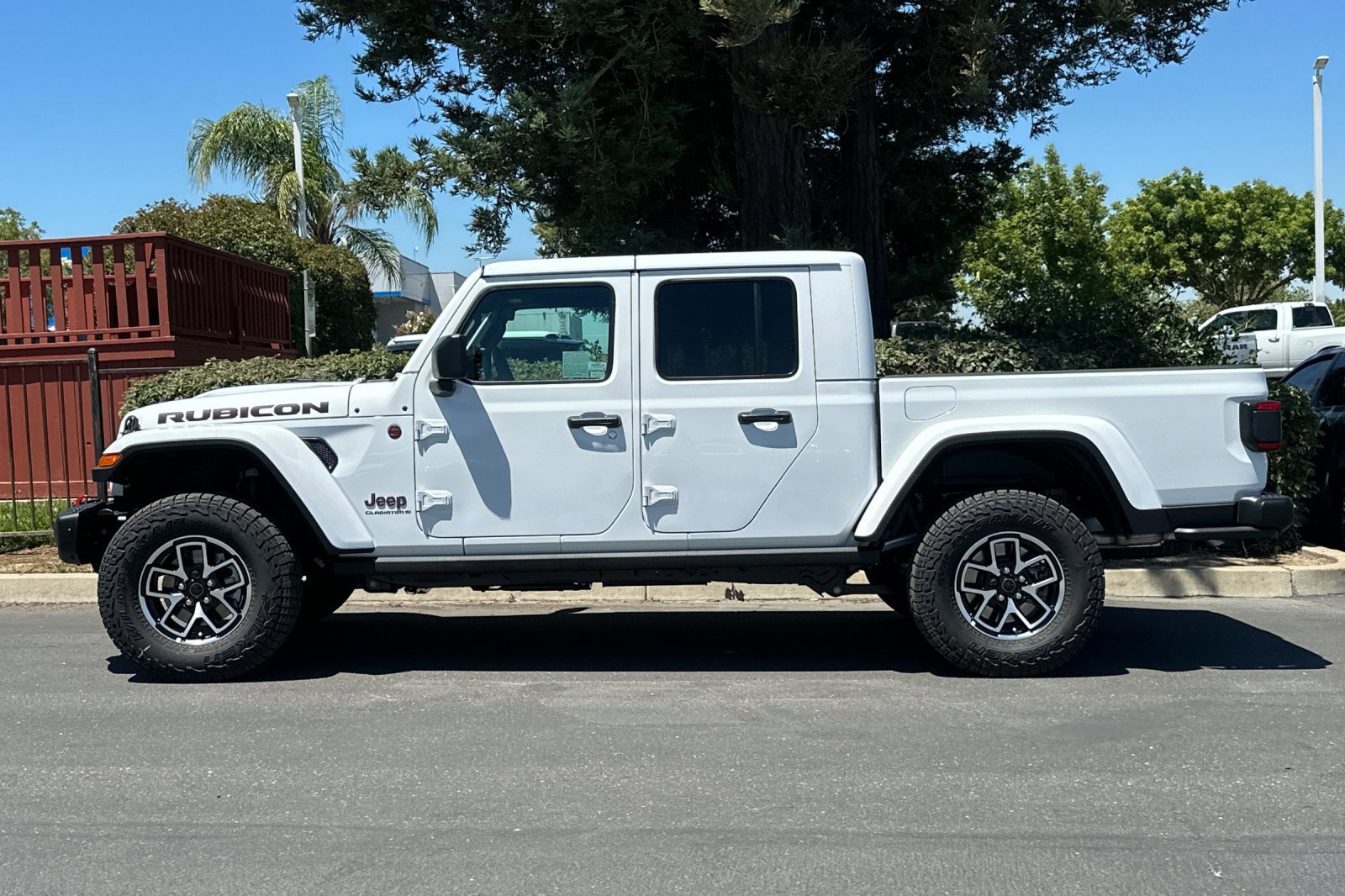 New 2025 Jeep Gladiator Rubicon image 7